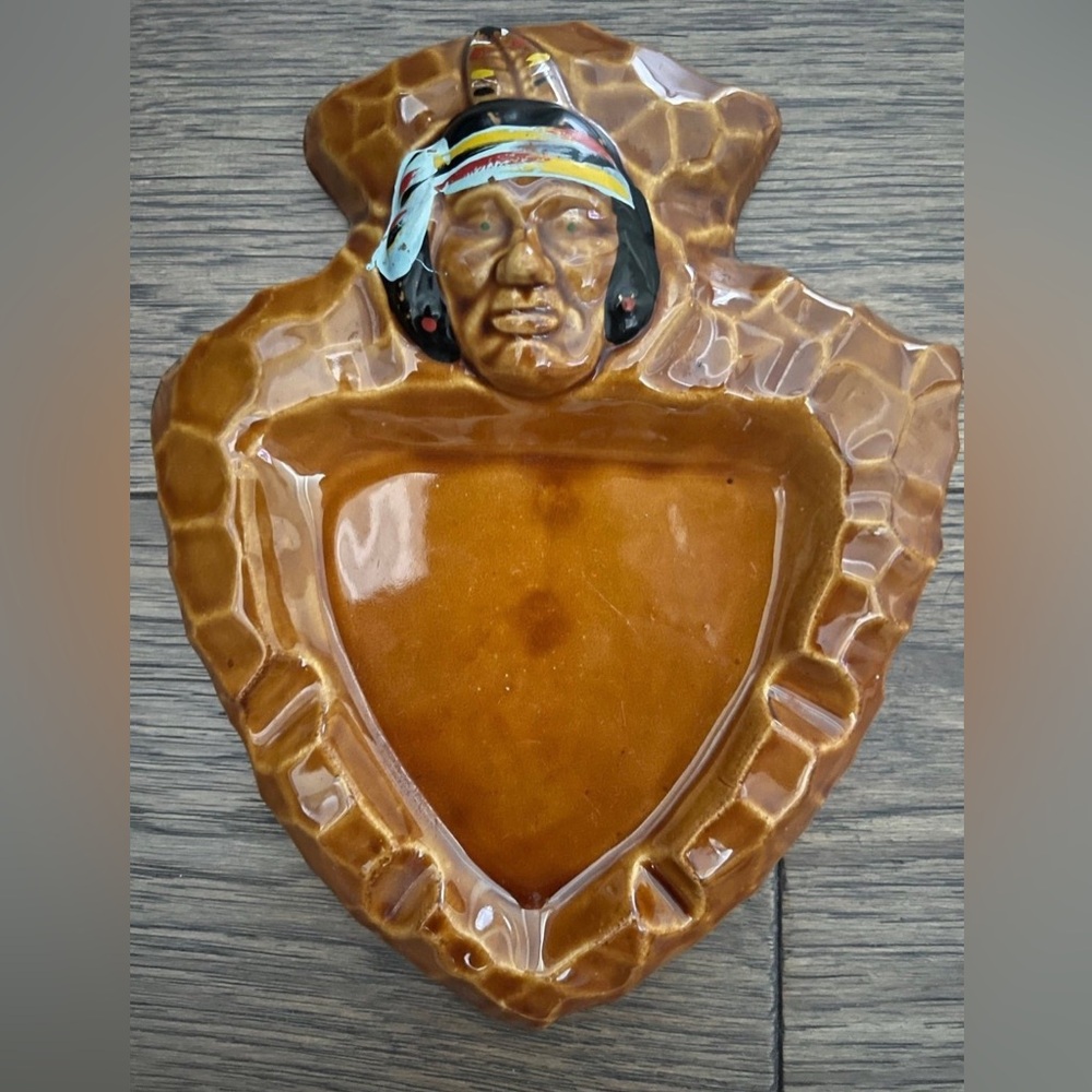 Vintage ash tray Native American Indian , Arrow Head Navajo Cherokee